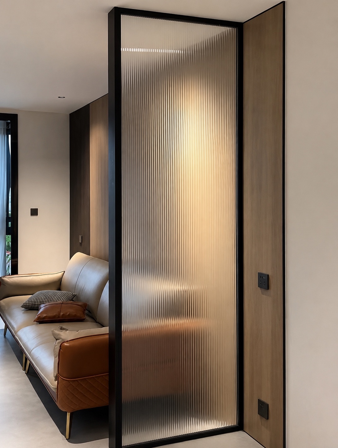 Striped glass fixed partition
